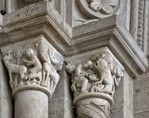 Chapiteaux de la cathédrale Saint-Lazare à Autun, Saône-et-Loire, France