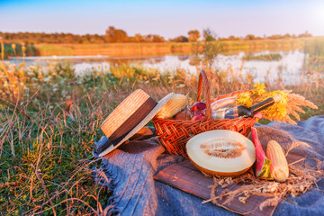 full picnic basket
