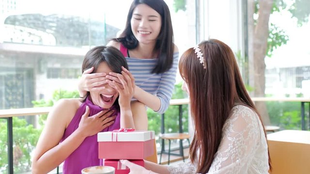 women feel surprise with gift