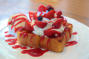 strawberry honey toast