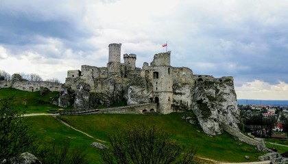 Fototapeta na wymiar Zamek w Ogrodzieńcu