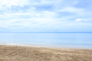 Fototapeta na wymiar Beautiful tropical seascape with sea horizon and blue sky, natural background.