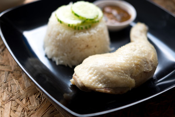 Rice steamed chicken soup with cucumber and sauce