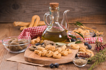 Italian taralli. 