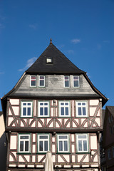 Fototapeta na wymiar Historisches Fachwerkhaus in der Altstadt von Wetzlar, Hessen