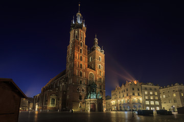 Fototapeta na wymiar Bazylika Mariacka - St Marys Church Krakow