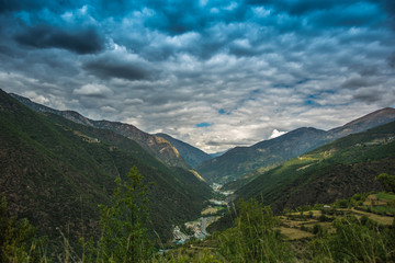 Obraz premium A beautiful view to the mountains