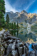 Obraz premium Tatra mountains, Morskie Oko lake, fall morning, Poland