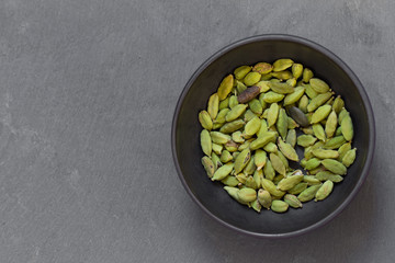 cardamon in bowl