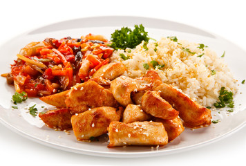 Chicken meat with rice and vegetables