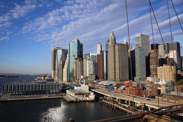 Naklejka premium Manhattan skyscrapers view from Brooklyn Bridge, New York, USA
