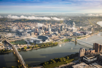 Aerial view of Cincinnati Ohio - obrazy, fototapety, plakaty