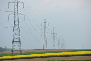 electricite energie pilone colza elia electrabel engie luminus lampiris essent vert environnement