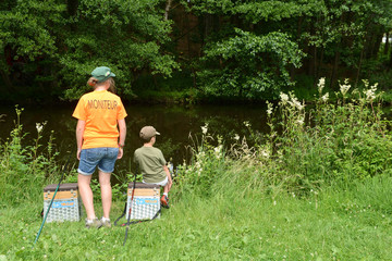 enfants stage ete vacances detente moniteur  brevet sport sportif  peche initiation ASBL Pachis...