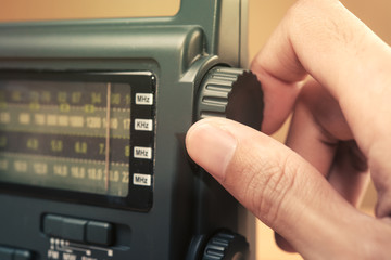 Hand tuning radio button