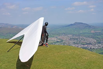 Tuinposter Hang Glider prepared to fly © Jenny Thompson
