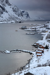 SW.-wards view over Maervollspollen of Steinsfjorden to Himmeltindan-Nordtinden-Nonshammaren...