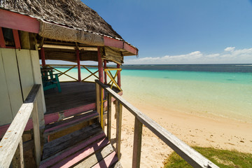 samoa fale bungalov on a beach © Libor