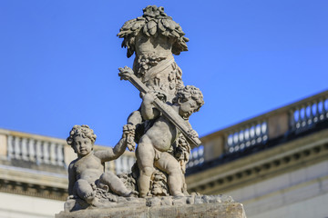 Fototapeta na wymiar Statue in Berlin