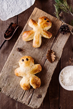 Leckeres Hefegeb&auml;ck in Form von einem Lebkuchenmann