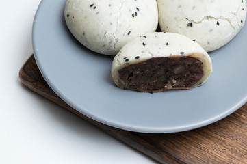 Glutinous rice cake on dish ; white background