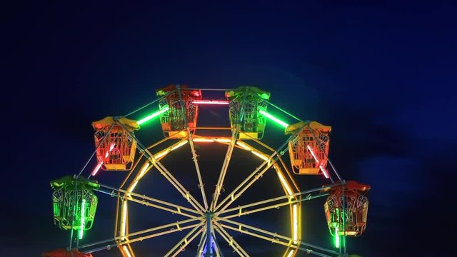 ferri wheel in night