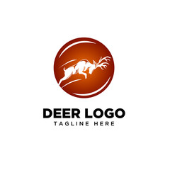 Circle run deer logo