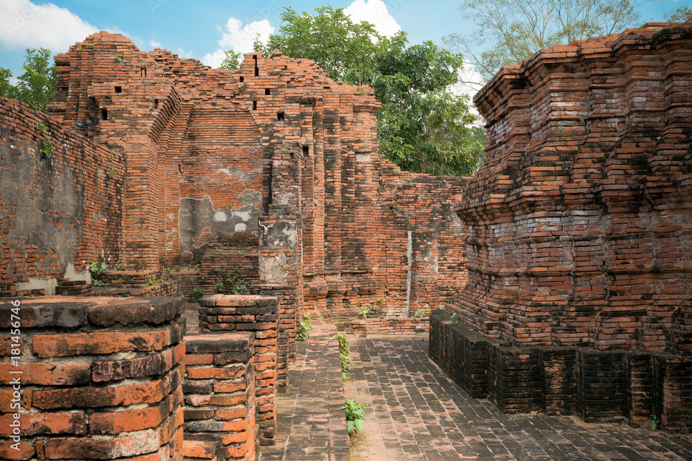 Wall mural old buddha temple, wat nakhon luang ayutthaya,.a very famous place for tourist attraction in thailan