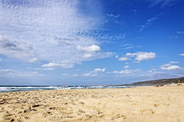 Fototapeta na wymiar Badesi Strand Mittelmeer Himmel Sardinien