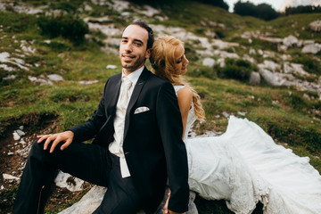 Fototapeta premium Wedding couple in the mountains 