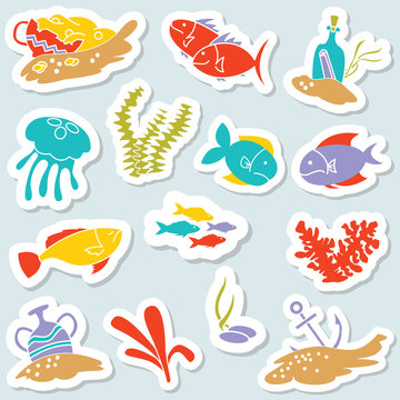 Sticker set with underwater hidden treasures