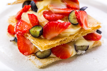 millefeuilles cake strawberries close-up