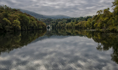 La rivière d'Ain à Cize, Ain, France