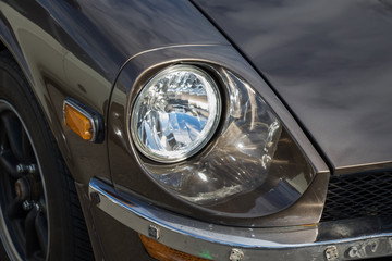 古い自動車のヘッドライト　Headlight of the old car