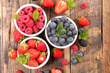 assorted berry fruit