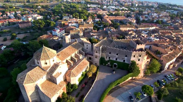 Altafulla (Tarragona,Catalu&ntilde;a) desde el aire. Video aereo