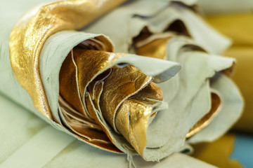 roll of gold material