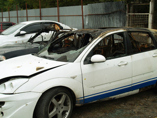 Fototapeta na wymiar car that burned down