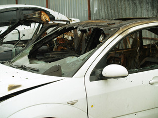 Obraz na płótnie Canvas car that burned down