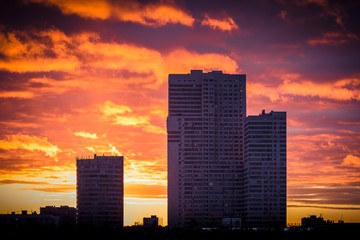 Fototapeta na wymiar Modern residential building at sunset