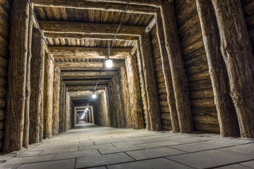 Fototapeta premium Illuminated underground tunnel