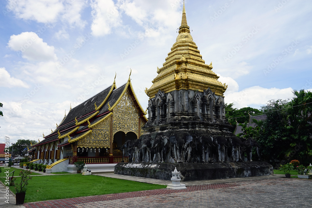 Wall mural thailand temple buddhism god gold travel religion the buddha