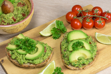 Healthy breakfast - guacamole