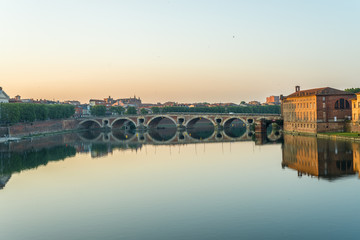 Fototapeta na wymiar Pont Neuf in Toulouse, France.