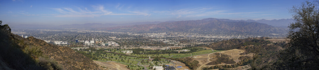 Obraz premium Aerial view of Burbank cityscape