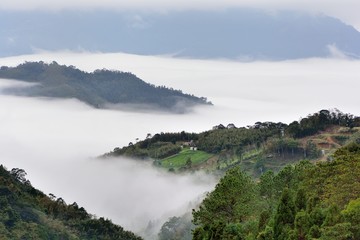 Obraz premium Mountains and clouds in the Hsinchu,Taiwan.