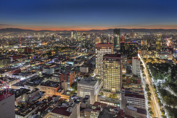 Fototapeta na wymiar Mexico city at night.
