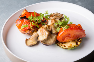 Grilled vegetables garnish