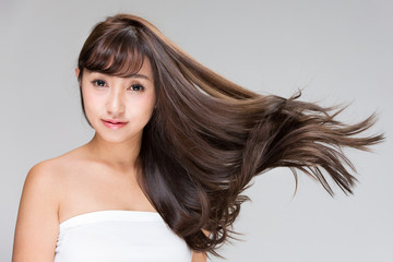 躍動感ある髪
