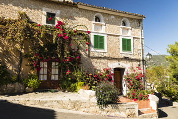 Fototapeta na wymiar Haus in Selva, Balearen, Mallorca, Spanien